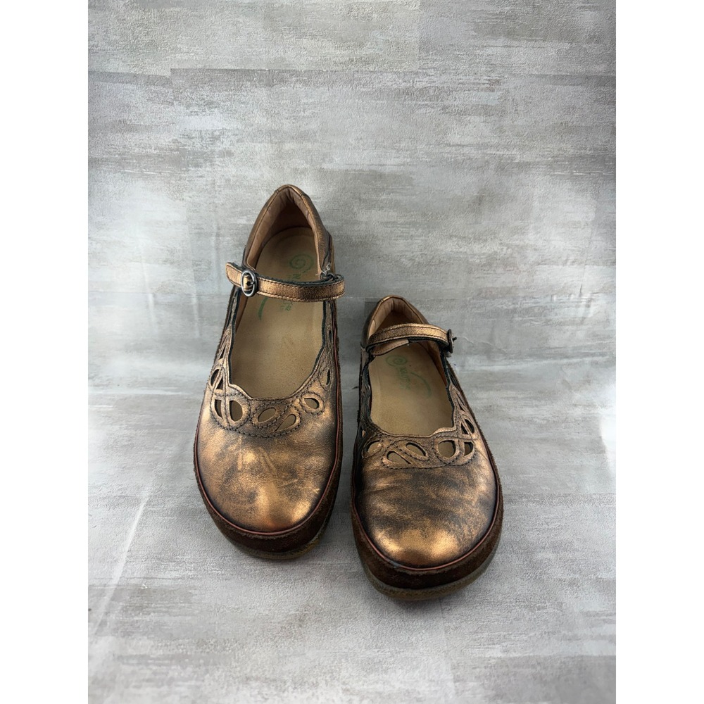 Naot Koru Copper Metallic Leather Mary Jane Flats Laser Cut Bronze Women Sz 42